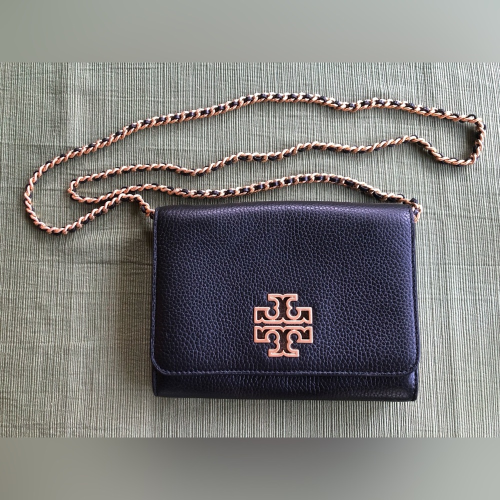 Tory Burch bag pocket book